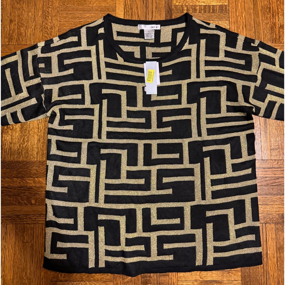 Women’s patterned dress shirt